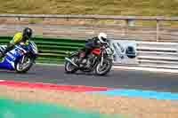 Vintage-motorcycle-club;eventdigitalimages;mallory-park;mallory-park-trackday-photographs;no-limits-trackdays;peter-wileman-photography;trackday-digital-images;trackday-photos;vmcc-festival-1000-bikes-photographs